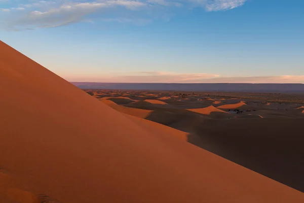 Ogromne Pustynne Wydmy Erg Chigaga Bram Sahary Amanecer Maroko Pojęcie — Zdjęcie stockowe