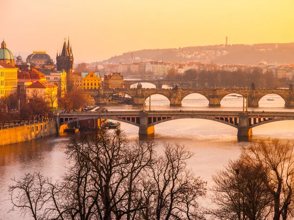 Ponti di Praga all'ora del tramonto — Foto Stock