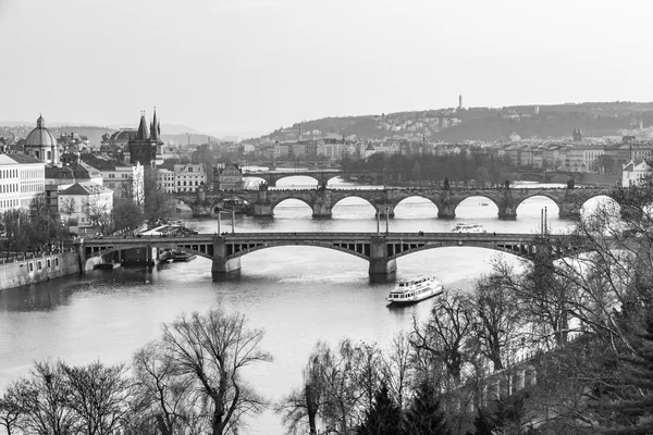 Prager Brücken bei Sonnenuntergang — Stockfoto