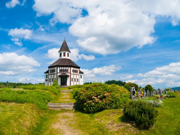 Pequeña capilla evangélica de madera en Korenov —  Fotos de Stock