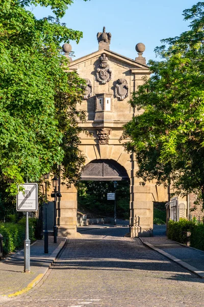 Baroque entrance gate to Vysehrad — Stock Photo, Image