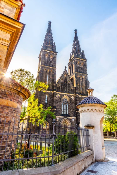 Bazylika św. Piotra i Pawła w Vysehrad — Zdjęcie stockowe