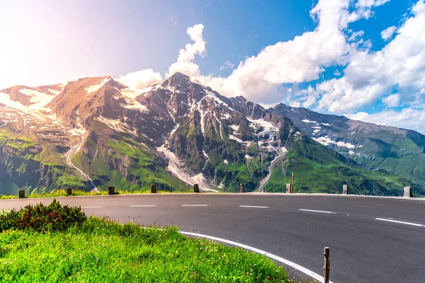 Grossglockner carretera alpina alta — Foto de Stock