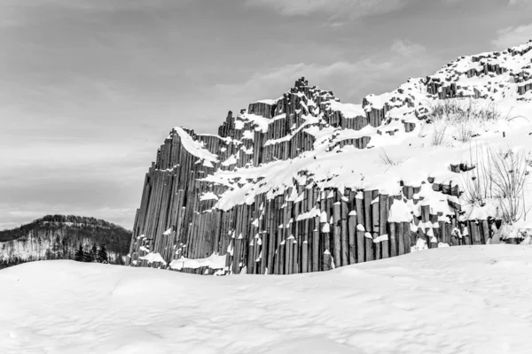 Tubi di organo rock in inverno — Foto Stock