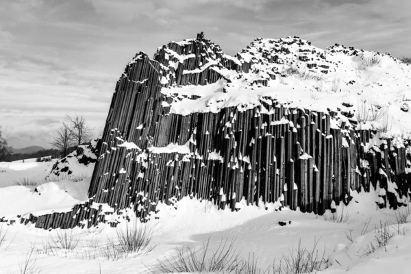 Rock organ pipes in winter time — Stock Photo, Image