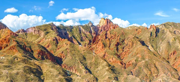 Paesaggio roccioso andino — Foto Stock