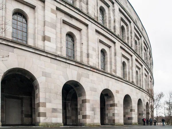 Veduta dettagliata della sala dei congressi nazisti ispirata al Colosseo, Norimberga, Germania — Foto Stock