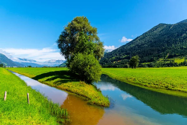 오스트리아 알프스의 넓은 산골짜기 — 스톡 사진