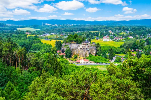 Sloup mot Cechach Castle Ruins — Stockfoto