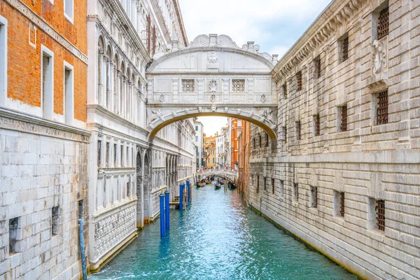 Puente de suspiros en Venecia — Foto de Stock