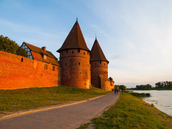 Torres de fortificación en Malbork — Foto de Stock