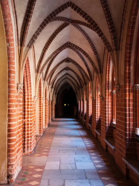 Gebogen klooster — Stockfoto