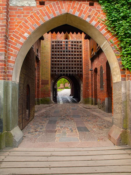 Medieval castle gate — Stock Photo, Image