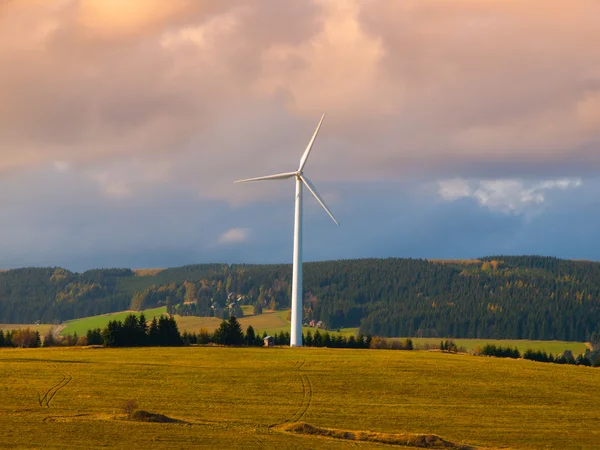 Wind turbine — Stock Photo, Image