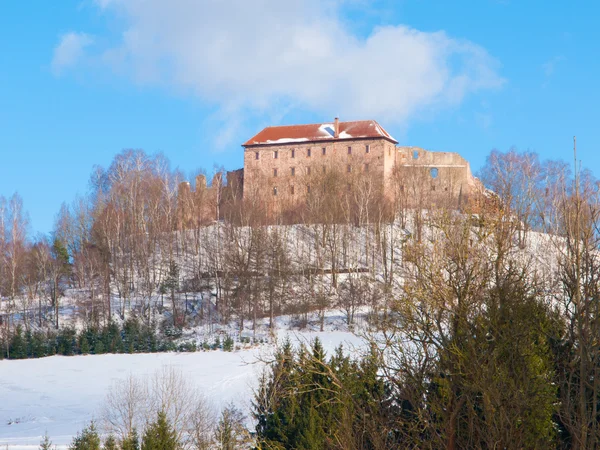 Castelo de Pecka no tempo de inverno — Fotografia de Stock