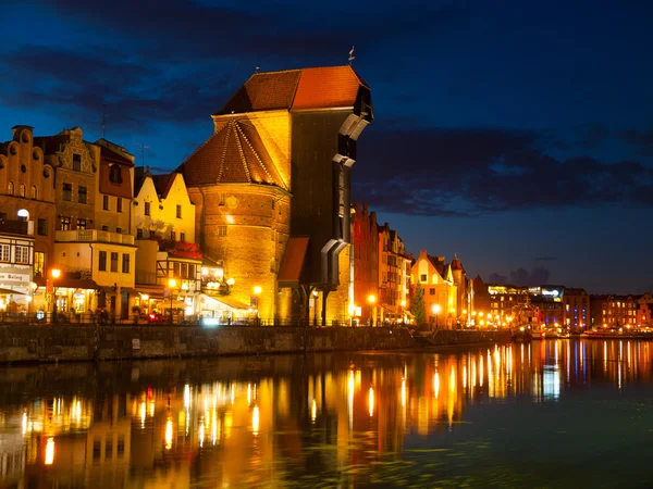 Gdansk Old Town and famous crane by night — Stock Photo, Image