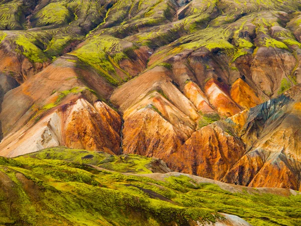 Ландманналогарские разноцветные радужные горы — стоковое фото