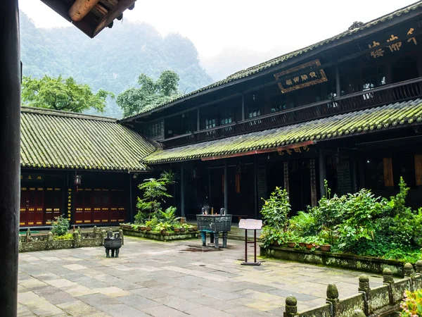 Hongchumping chrám na cestě do Mount Emei — Stock fotografie