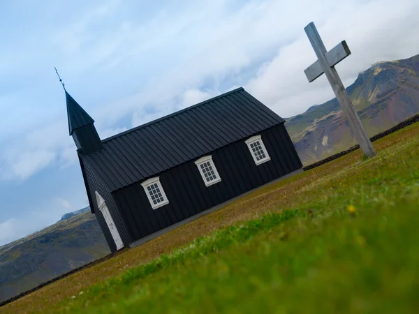 Iglesia de madera negra — Foto de Stock