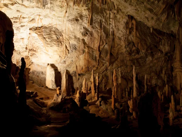 Cueva características kársticas — Foto de Stock