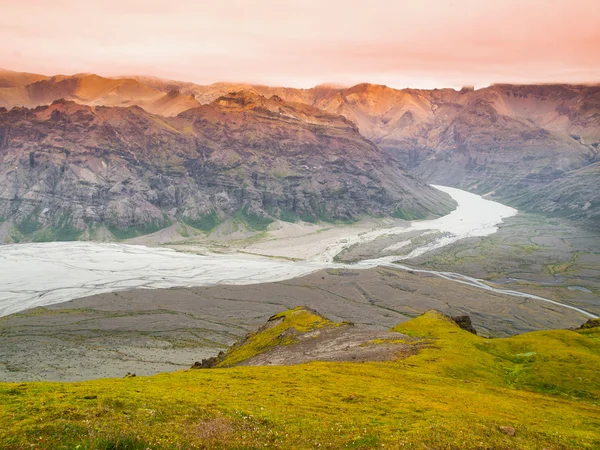 Gletsjerrivier in het nationale Park Skaftafell — Stockfoto