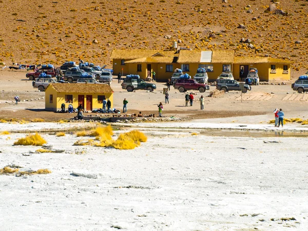 Polques 山脈・ デ ・ リペス地熱プール — ストック写真