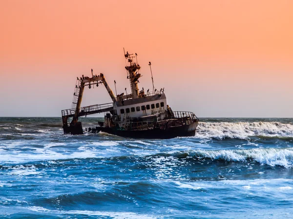 Schiffbruch an Skelettküste in Namibia — Stockfoto
