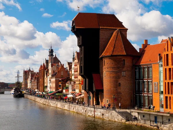 A középkori crane Gdansk város központjában — Stock Fotó