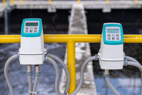 Kostengünstige Transmitter Mechanik Ist Technologie Die Die Qualität Des Wassers — Stockfoto