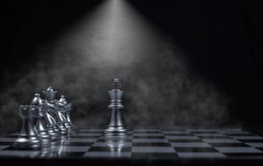 Gümüş takımın satranç tahtası kralı yarışma lideri altın takımın stratejik ve zorlu gelişim oyunu konseptidir..