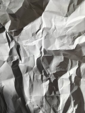 Eski kağıt duvar kâğıdı. Buruşuk, desenli kağıt.