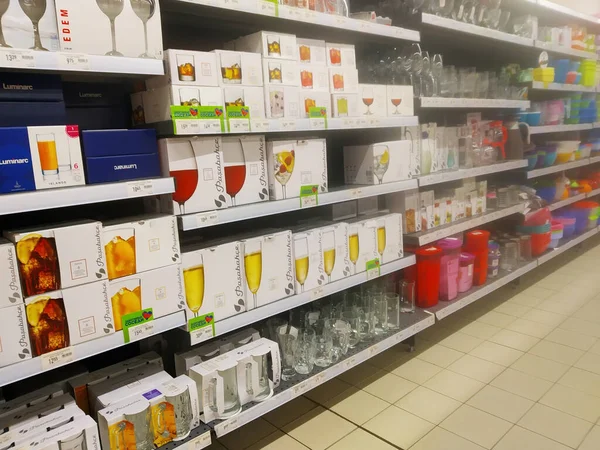 Ofokuserad Bakgrund Allt För Hemmabruk Butik Vitryssland Staden Minka Juni — Stockfoto