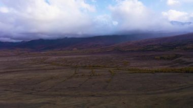 Kurai Havzasında Dev Akıntı Dalgalanmaları. Altai Dağları, Rusya. Hava Görünümü