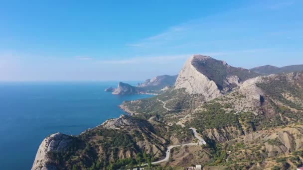 Mountain Sokol Och Capchik Cape Solig Dag Svarta Havet Krim — Stockvideo