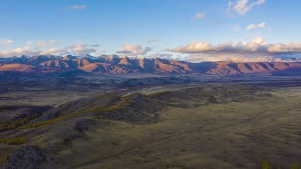 Kurai Steppe and Kurai Mountain Ridge at Sunset. Altai Mountains, Russia. — Stock Video