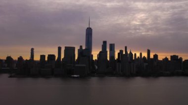 Aşağı Manhattan, New York 'tan Urban Skyline. Hava görüntüsü. ABD