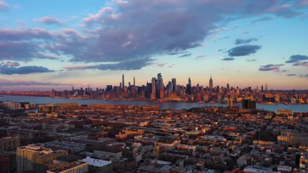 Midtown Manhattan och Hoboken. Flygutsikt. Förenta staterna — Stockvideo