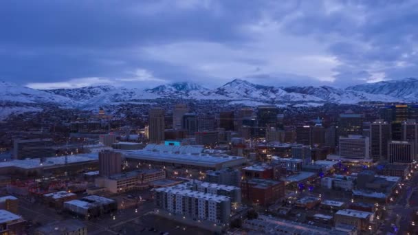 Het centrum van Salt Lake City in de winter. Utah, USA. Luchtzicht — Stockvideo