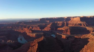 Sunrise 'daki Ölü At Noktası Eyalet Parkı. Utah, ABD. Hava Görünümü.