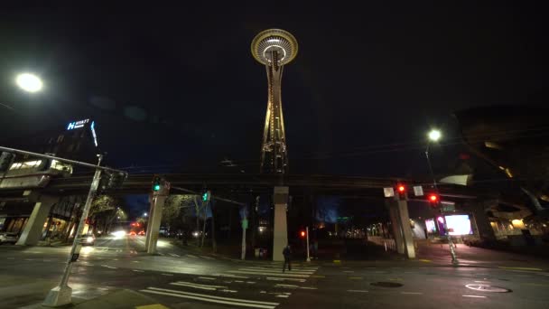 SEATTLE, USA - February 4, 2021: Διαστημική Βελόνα Seattle Tower και Monorail — Αρχείο Βίντεο