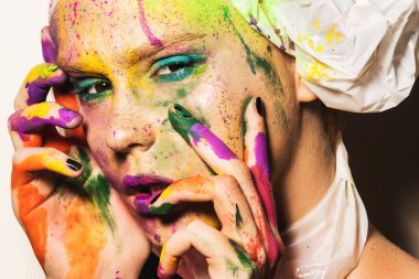 yaratıcı makyaj ile model