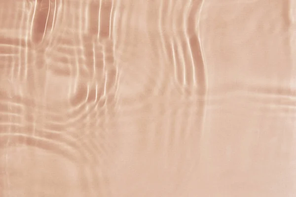 Bej rengi su dokusu arka planı. Soyut desen — Stok fotoğraf