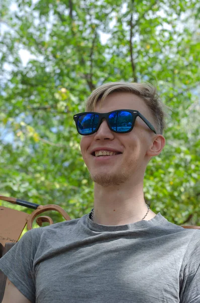 Portrait Young Laughing Man Gray Shirt Sunglasses Year Old Male — Stock Photo, Image