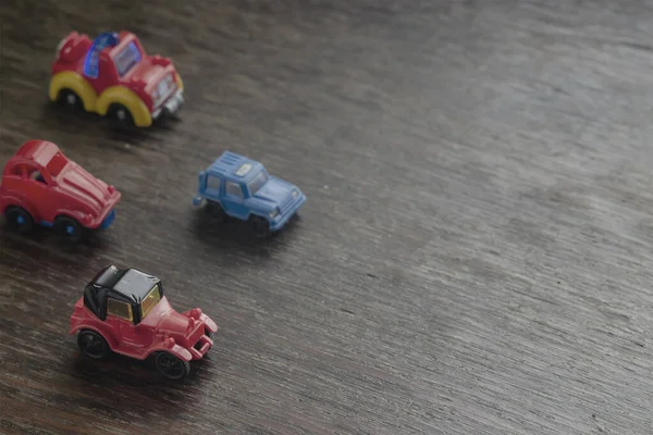 Jogos Conceito Imaginários Infantis Little Toy Cars Correndo Headlong Através — Fotografia de Stock