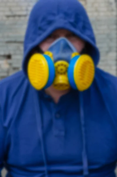 Defocused Portrait Unrecognizable Man Wearing Hood Blue Yellow Respirator Adult — Stock Photo, Image