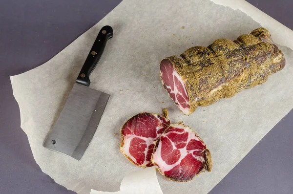 Γευστικό Κρέας Χοιρινό Λαιμό Κοπριά Ένα Κομμάτι Ορεκτικό Χοιρινό Περγαμηνή — Φωτογραφία Αρχείου