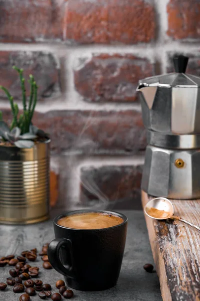 Una Taza Café Expreso Vapor Eleva Por Encima Taza Una — Foto de Stock