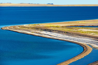 Yayla göl kıyısı