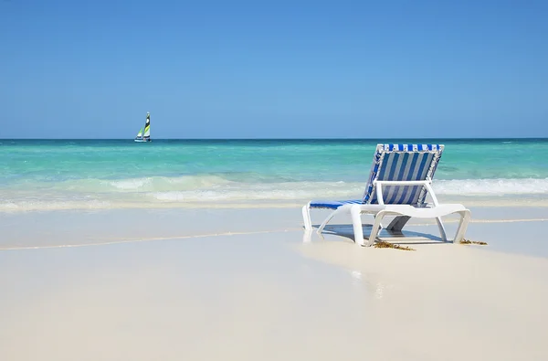 Beyaz kum plaj tatil