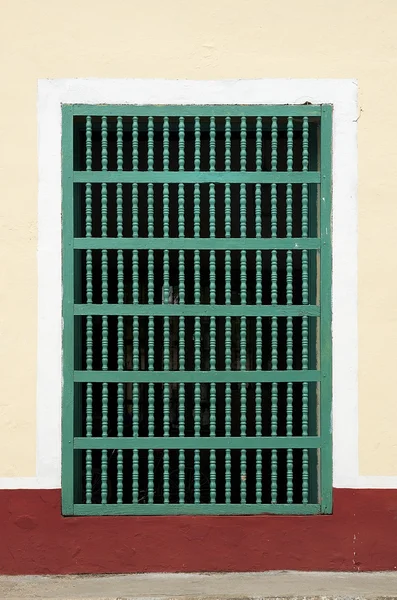 Arquitectura colonial de Cuba, ventanas de Trinidad — Foto de Stock